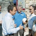 Rodríguez Zapatero y Herrera dialogan con los tres codirectores de Atapuerca