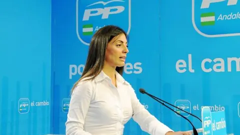 La portavoz del PP-A, Rosario Soto, ayer en la sede regional de la formación, en la calle San Fernando de Sevilla