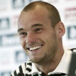 El jugador holandés del Real Madrid Wesley Sneijder, durante la rueda de prensa