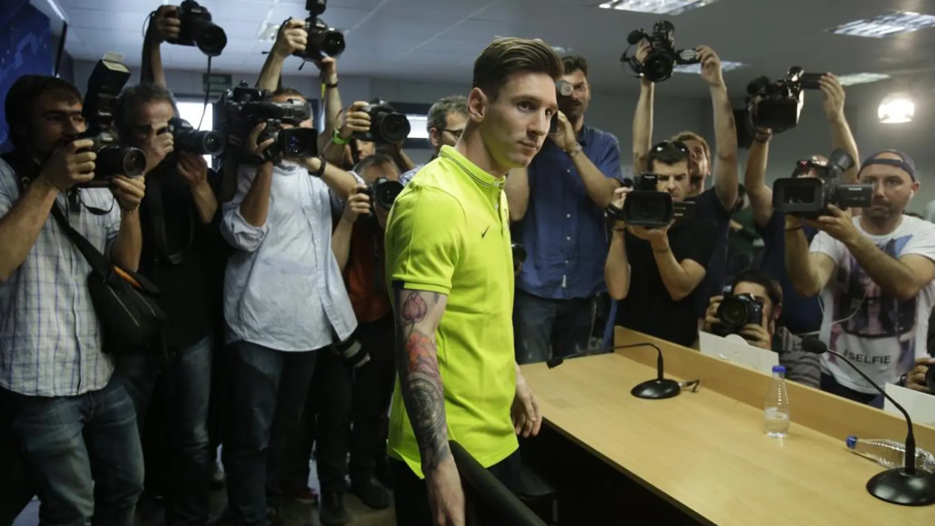 La comparecencia de Messi desbordó el aforo de la sala de prensa de la Ciudad Deportiva
