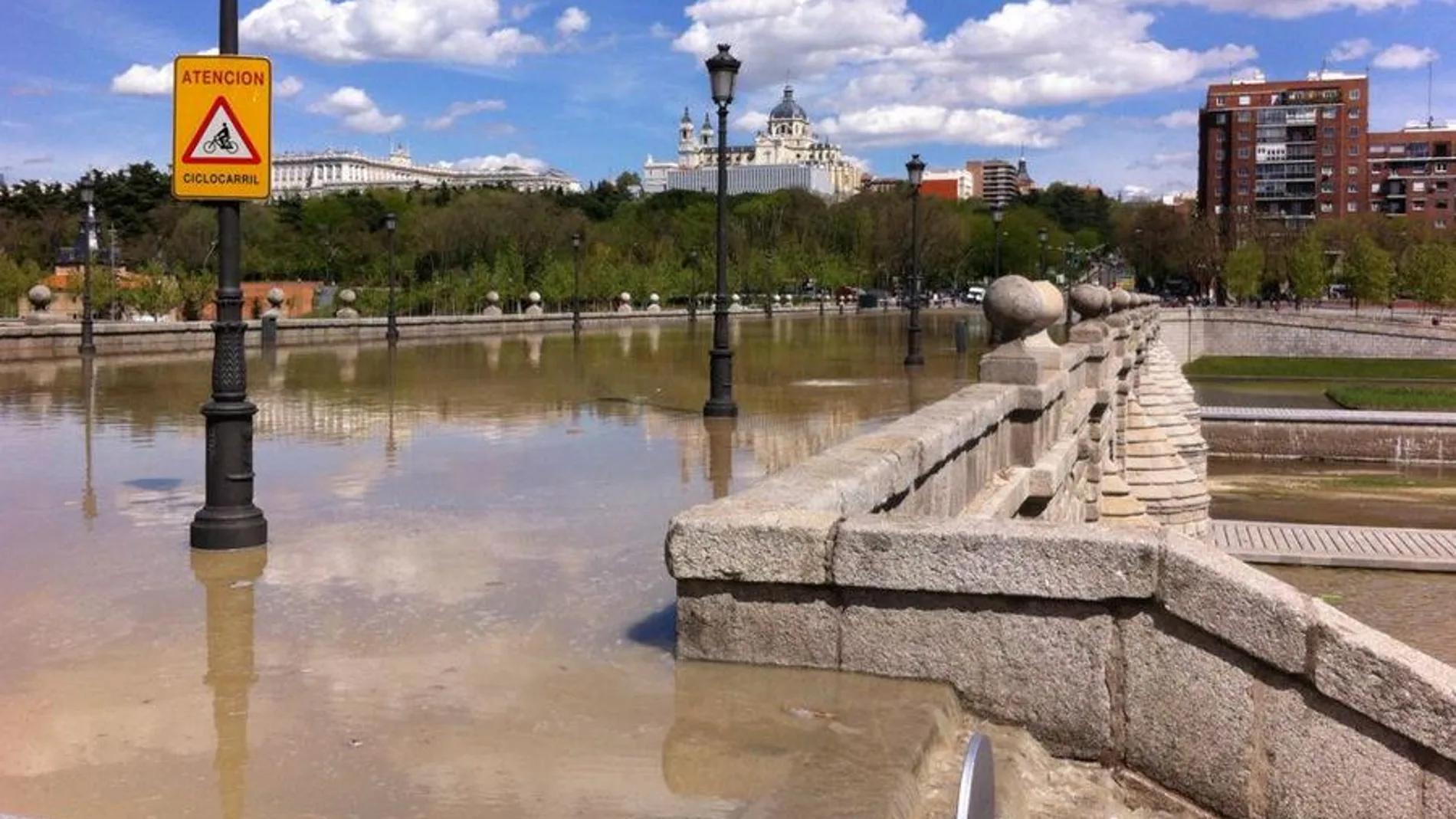 Imagen del puente de Segovia.