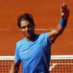 Rafael Nadal, hoy, durante su partido contra el ruso Andrey Kuznetsov en Roland Garros.