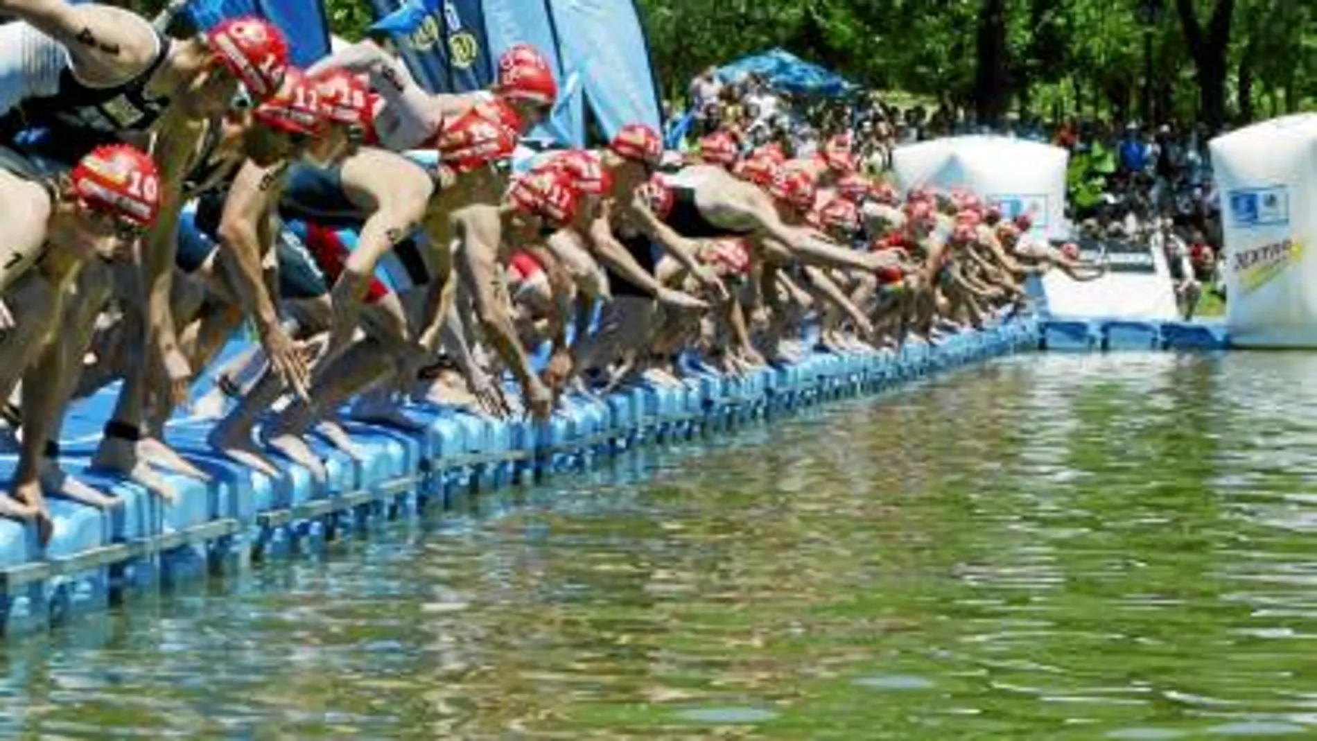 El triatlón fomenta el aprendizaje deportivo más completo