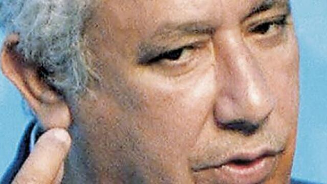 Andalucía: Arenas coge el aire justo para jugársela en 2012