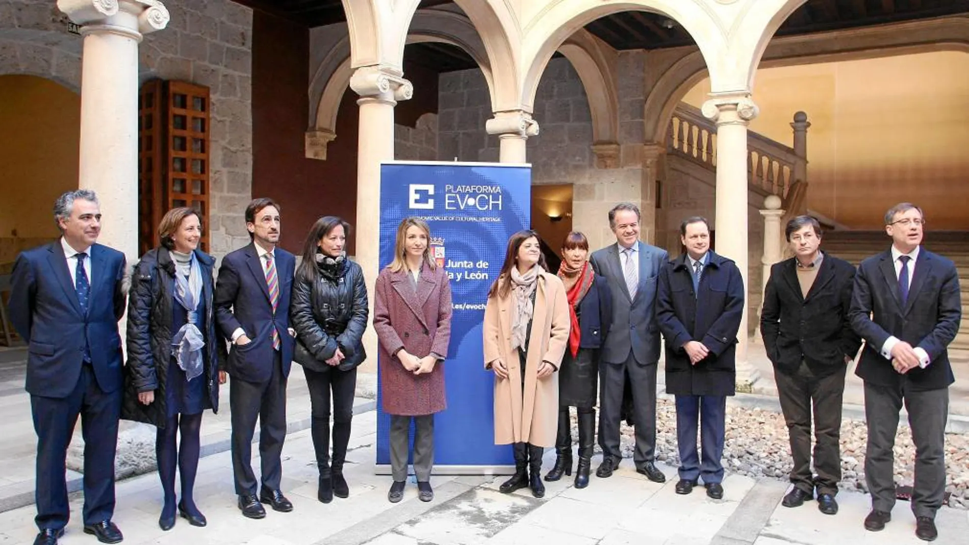 Foto de familia de los integrantes del grupo de trabajo de la Plataforma EvoCH, ayer en Valladolid