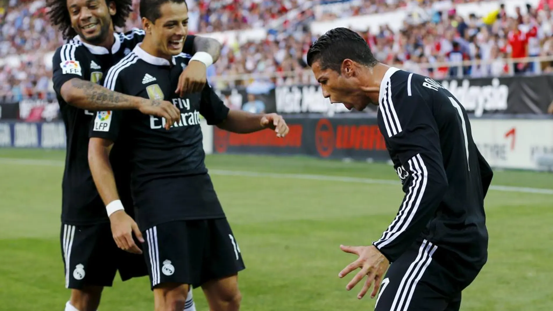 Ronaldo mantiene vivo al Madrid en la lucha por el título