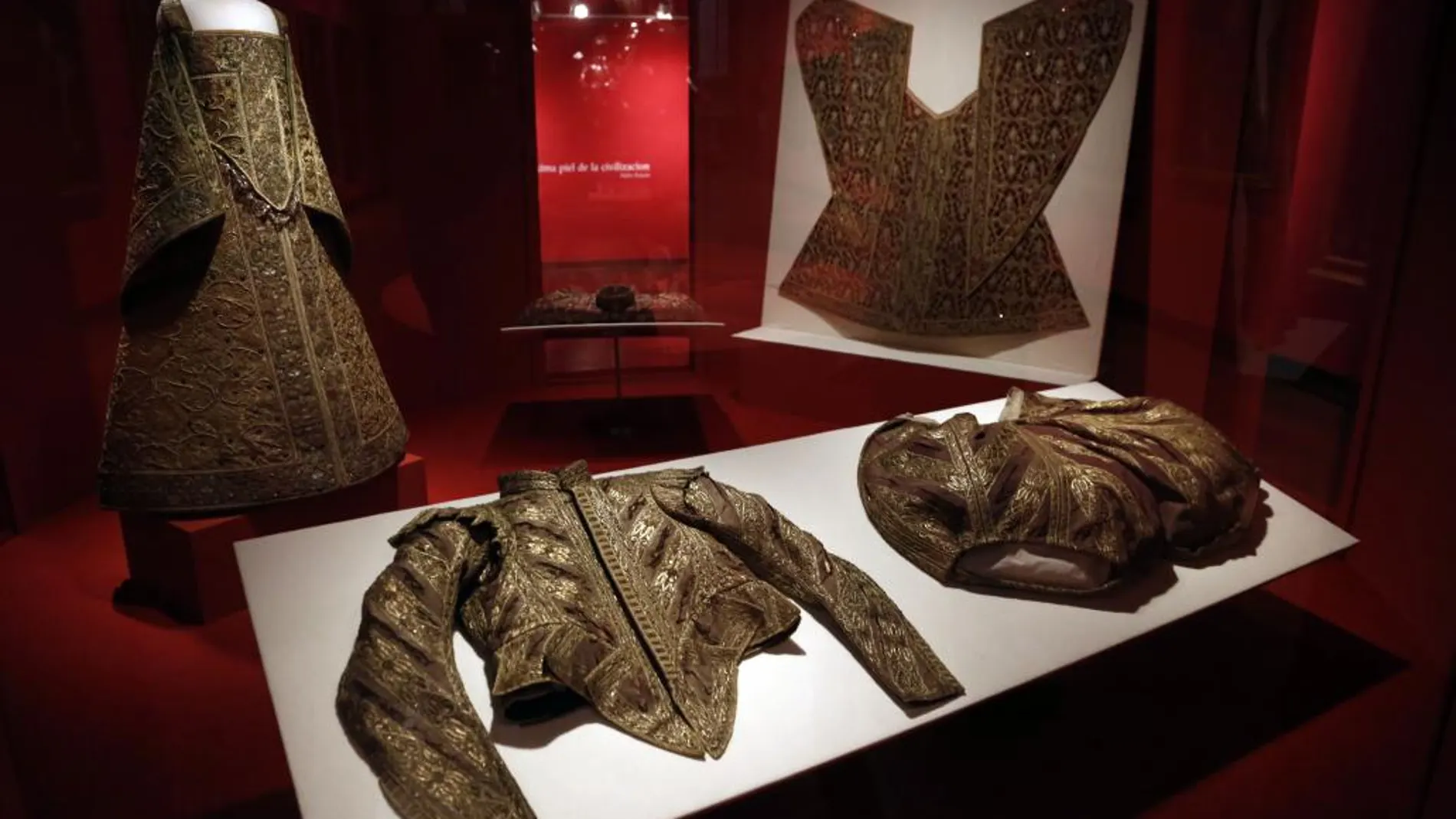 En Toledo se puede ver un vestido al parecer donado por Isabel de Valois