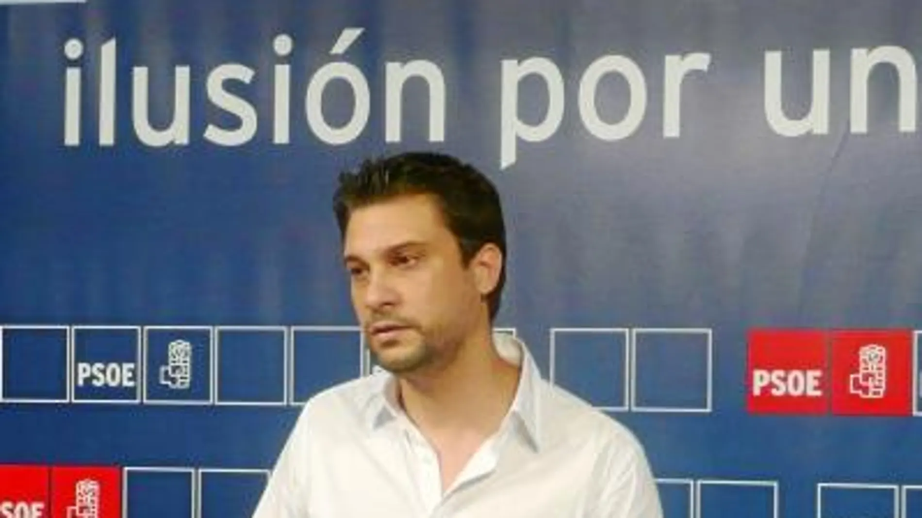 López se une al proyecto de Retegui y deja la portavocía del PSRM
