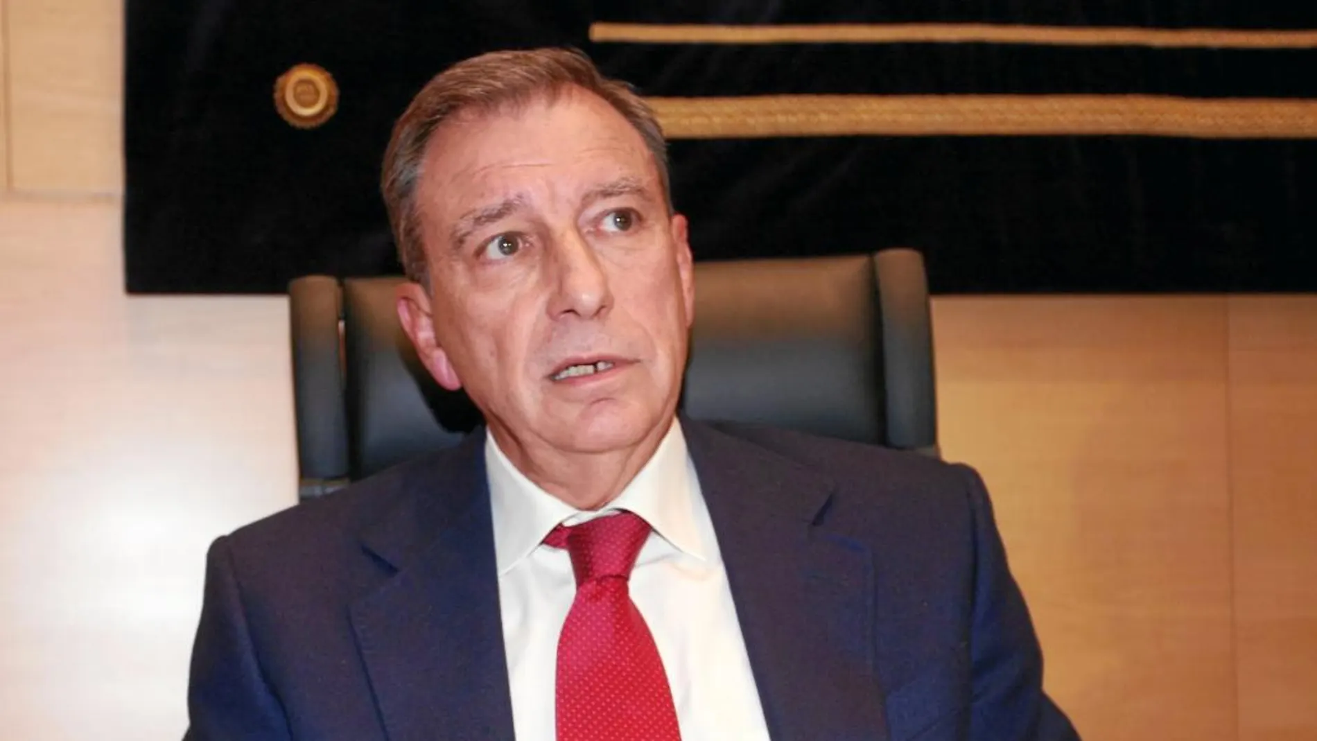 El consejero de Educación, Juan José Mateos