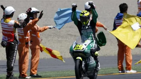 El italiano Iannone, más líder del mundial de 125cc