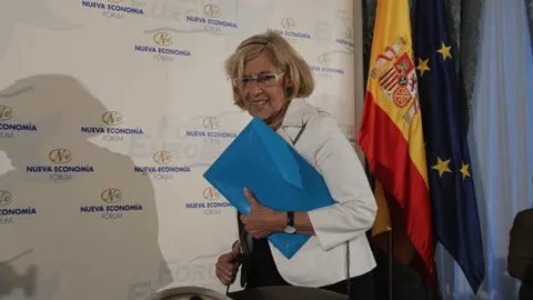 La jueza, Manuela Carmena, participó ayer en un desayuno informativo