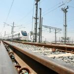 La Generalitat pretende que trenes de cercanías conecten Valencia con Utiel y Requena por la vía del AVE