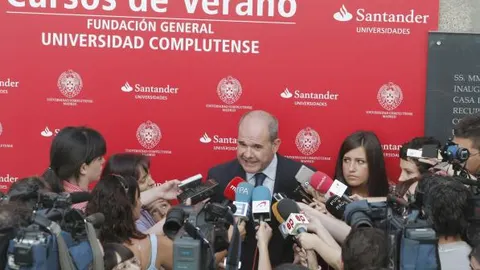 El PP anuncia una querella criminal contra Chaves por las subvenciones a la empresa de su hija