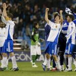 Los jugadores del Zaragoza celebraron la victoria como una final