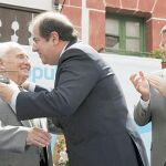 Rajoy y Juan Vicente Herrera visitaron ayer al alcalde más longevo de España, Licinio Prieto