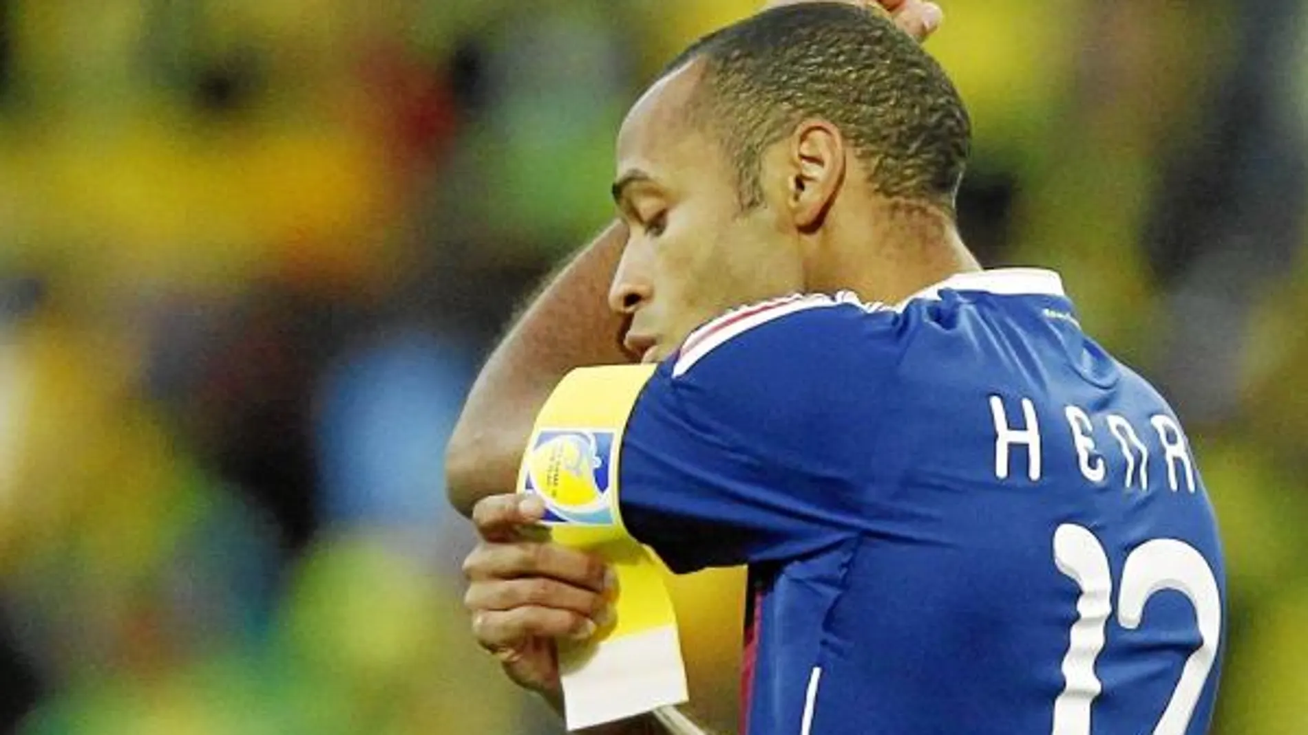 La selección francesa llegó a París después de haber sido eliminada en el Mundial