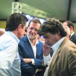 Rajoy y su equipo recibieron la noticia del siniestro aéreo en el acto de Tenerife
