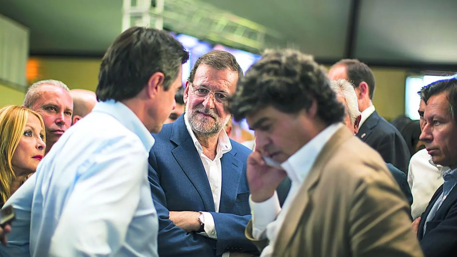 Rajoy y su equipo recibieron la noticia del siniestro aéreo en el acto de Tenerife