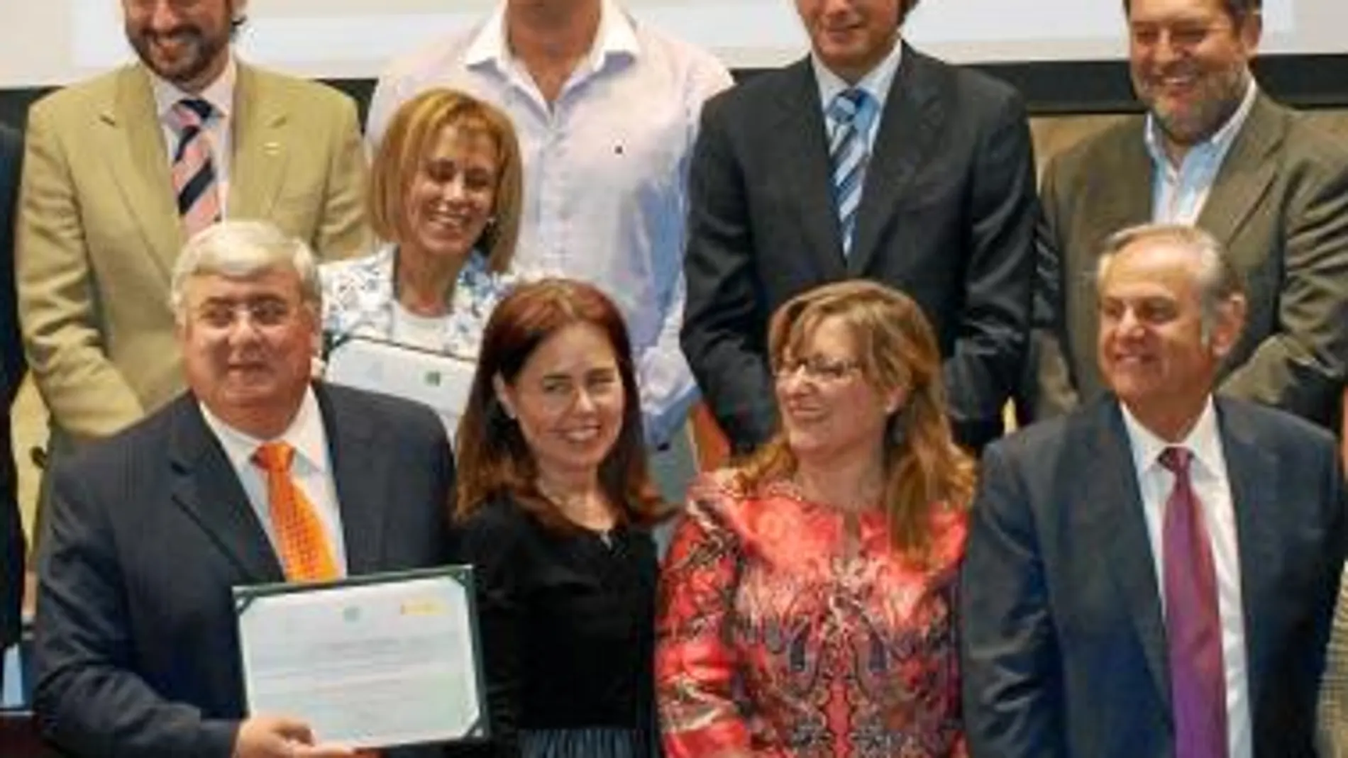 El alcalde del Real Sitio, José Luis Vázquez, entrega los Premios Bio+Vida
