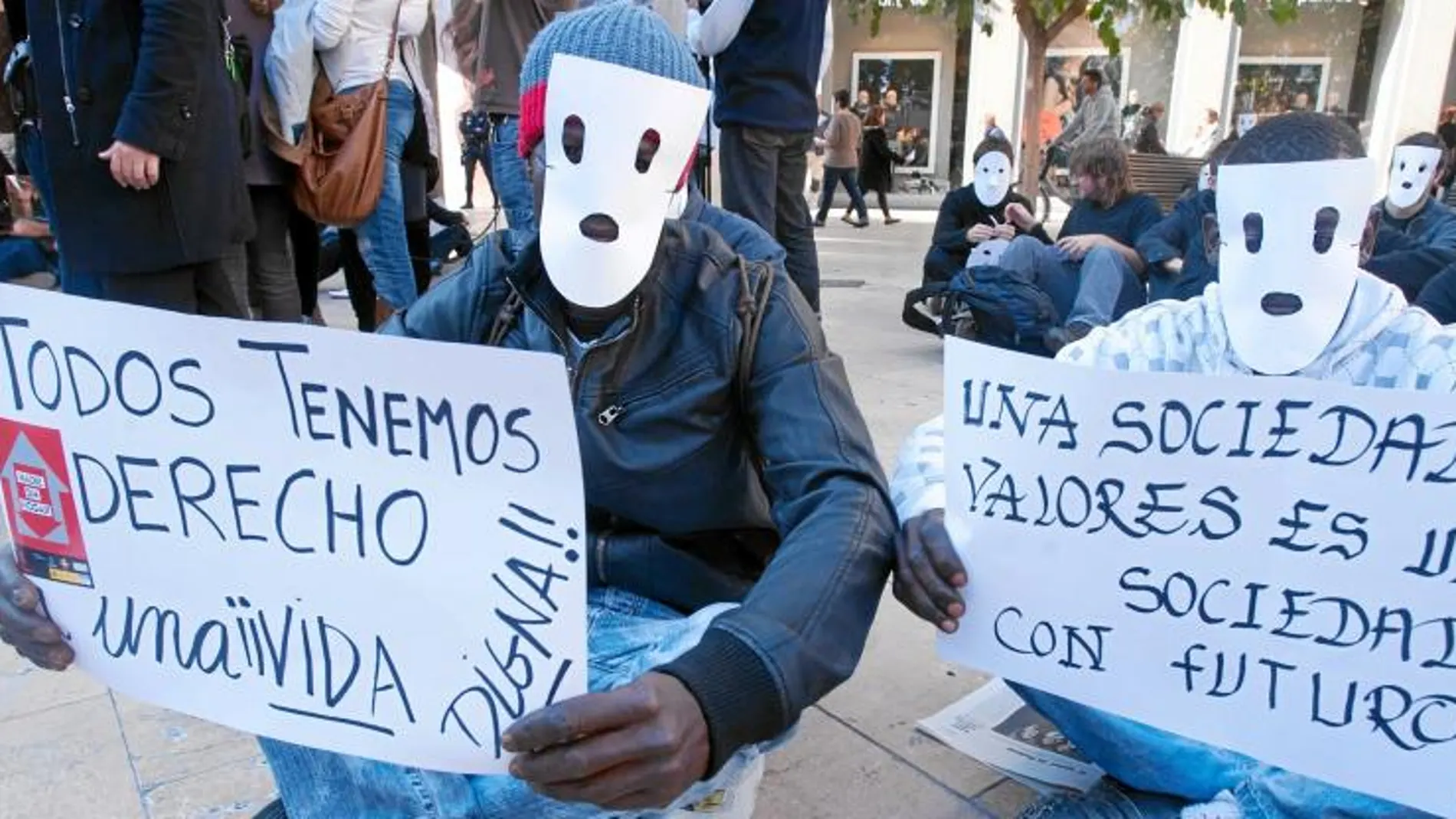 Protesta en la ciudad de Valencia en defensa del derecho a una vivienda digna