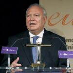 Moratinos anuncia una «profunda» reestructuración de su Ministerio