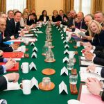 Cameron preside la primera reunión de Gobierno tras los comicios
