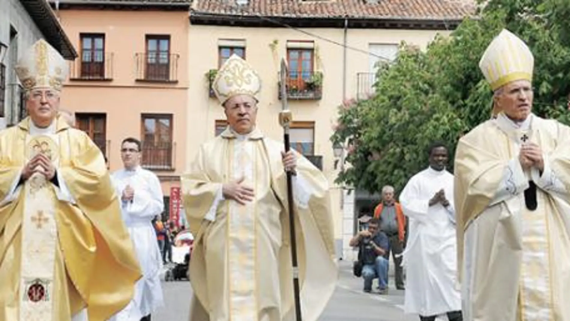 Más de 30 obispos acompañan a Reig en su nueva sede de Alcalá