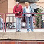 Un joven fallece en Girona al caer al Onyar