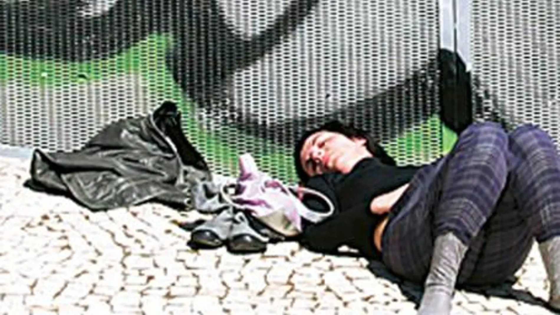 El Consistorio emprende junto al comercio una cruzada contra los grafitis