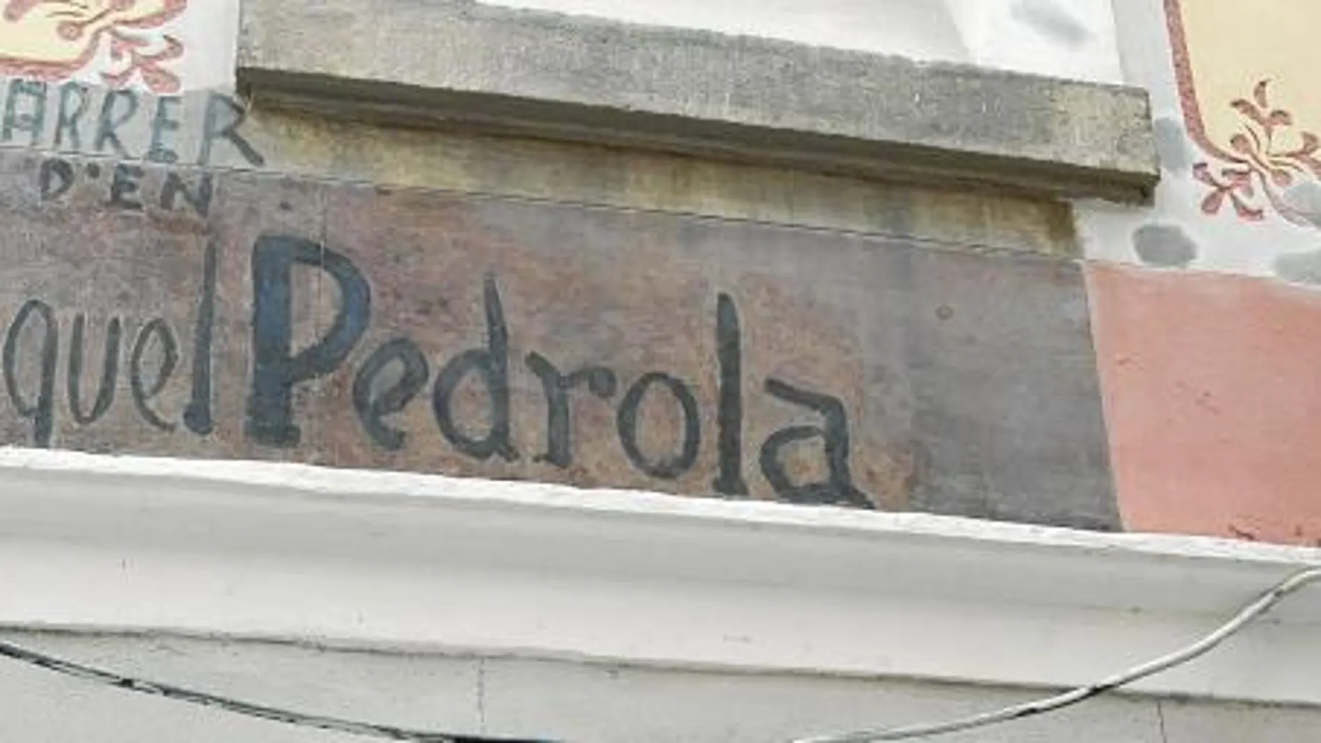 Una imagen del grafiti realizado en septiembre de 1936 y dedicado a un joven miembro del POUM muerto en el frente de Aragón