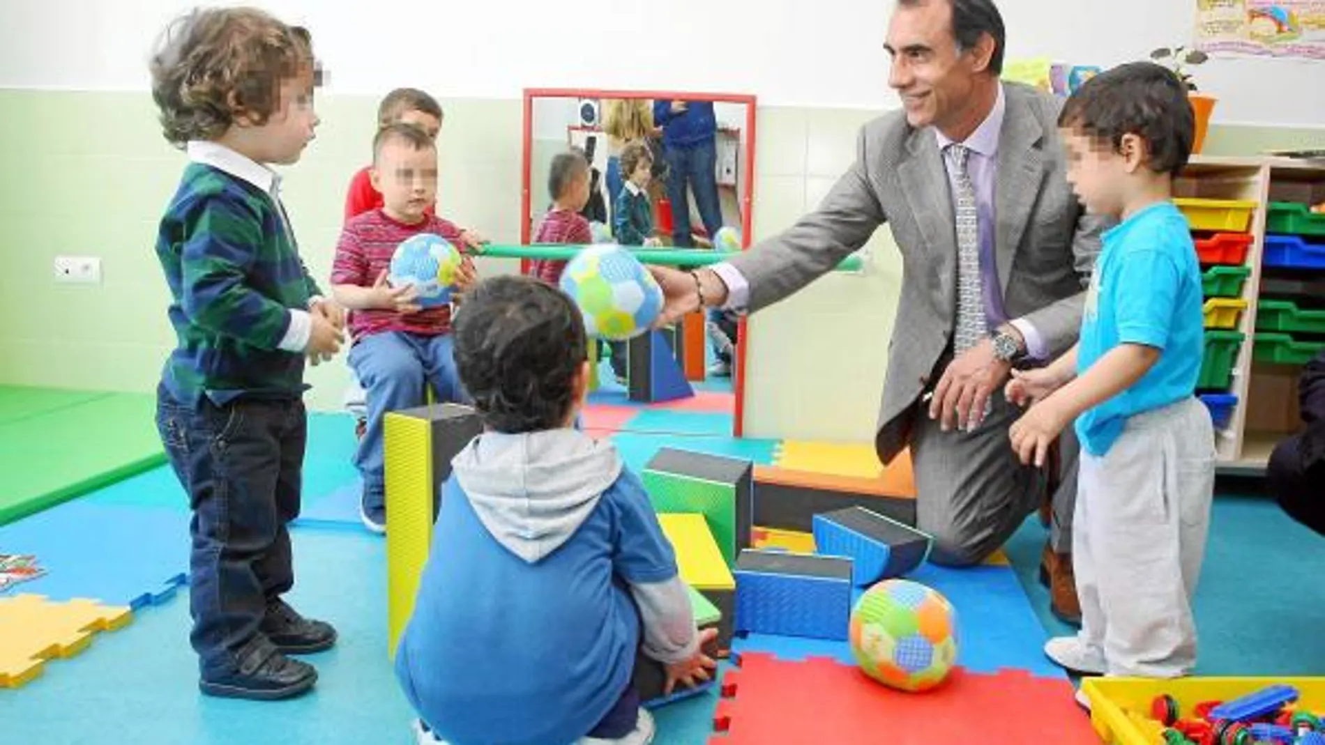 Millonario respaldo a las familias con hijos para pagar la guardería