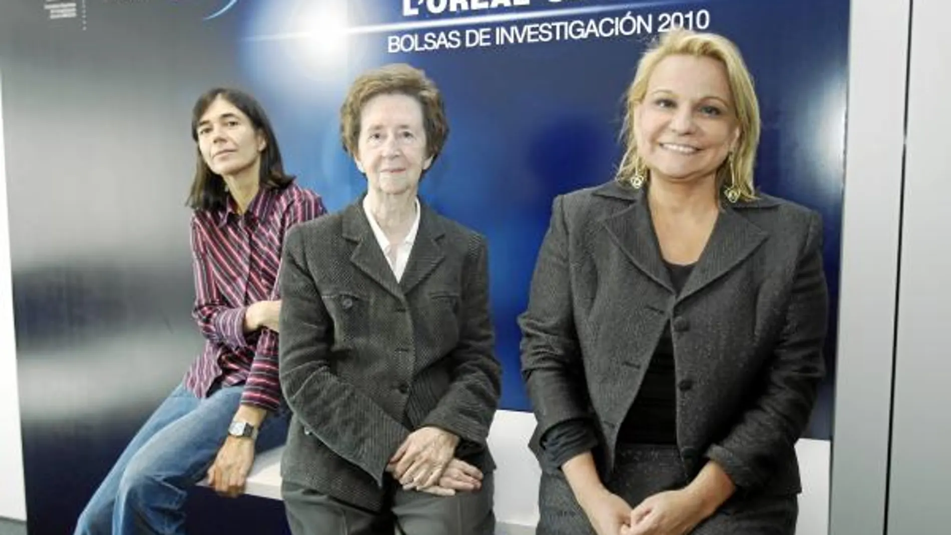 Blasco, Salas y Sánchez-Ramos (de izqda. a dcha.) forman parte del jurado de las Bolsas de Investigación L'Oreal-Unesco por las Mujeres en la Ciencia