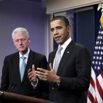 Clinton apoya a Obama en su idea de extender los recortes de impuestos