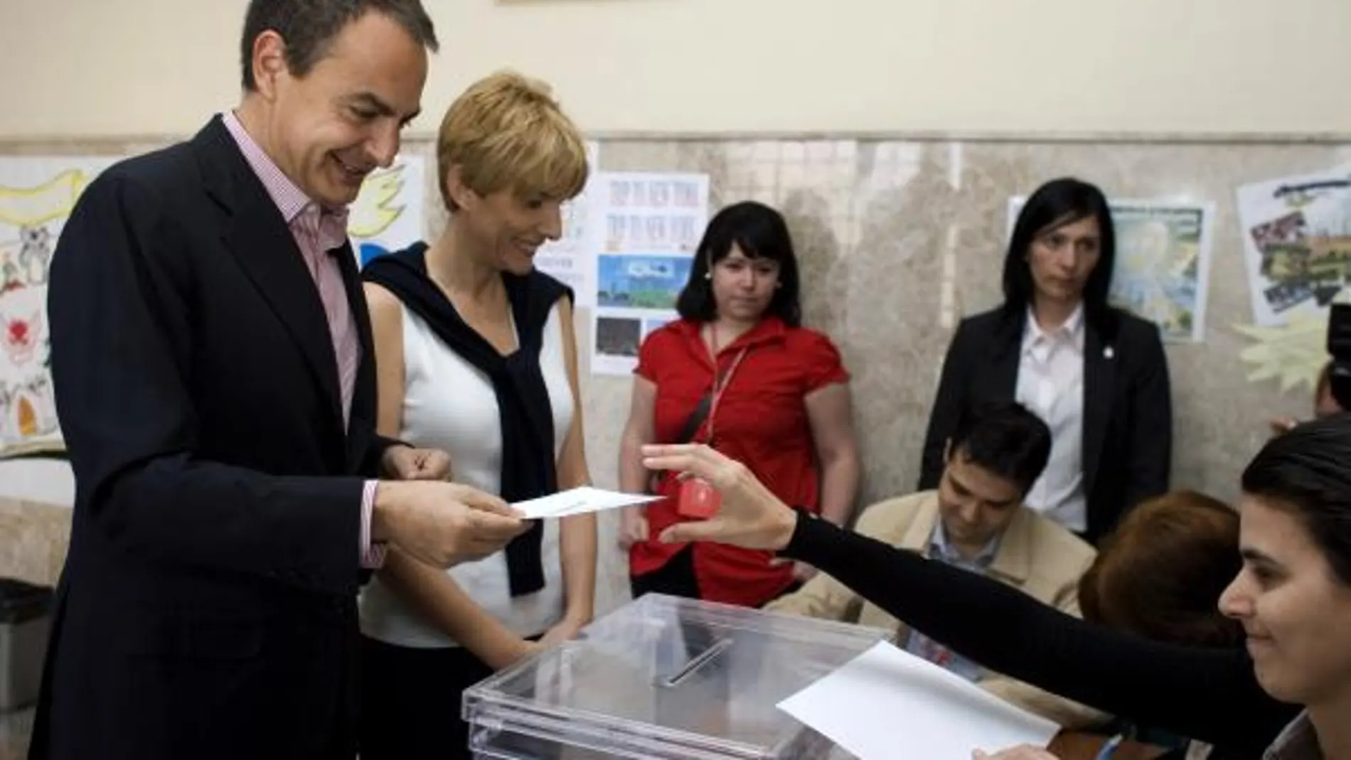 Zapatero llama a una alta participación que demuestre la vocación europeísta