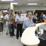 El sector servicios sigue destruyendo empleo, al caer un 6,5% en marzo