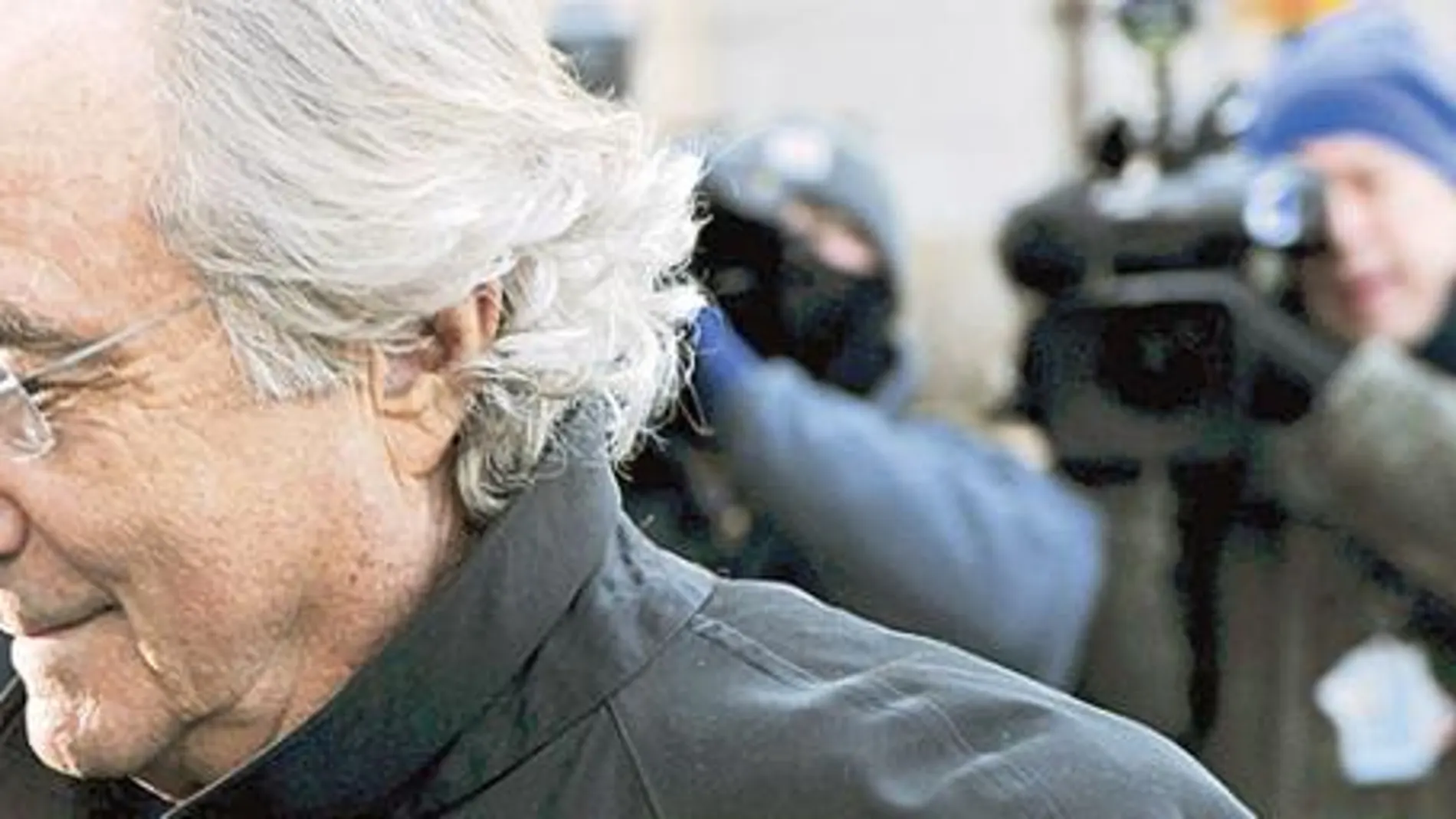 Madoff condenado a 150 años