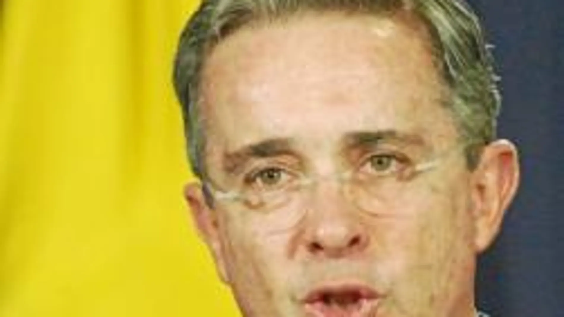 Uribe baraja su candidatura a la Alcaldía de Bogotá