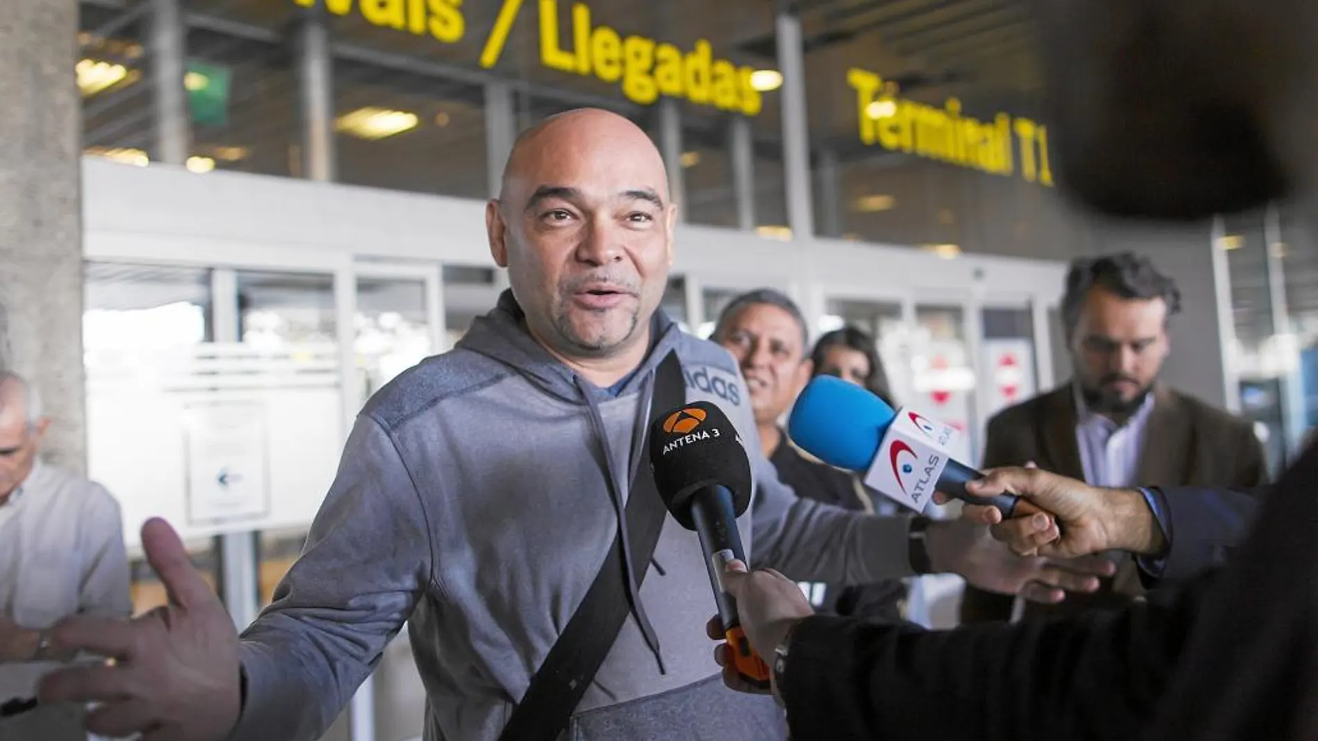 El diputado opositor Julio Montoya, poco después de llegar a Madrid