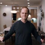 Fotograma de la película «The perfect host»