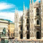 Duomo el gran templo de la ciudad de la moda italiana