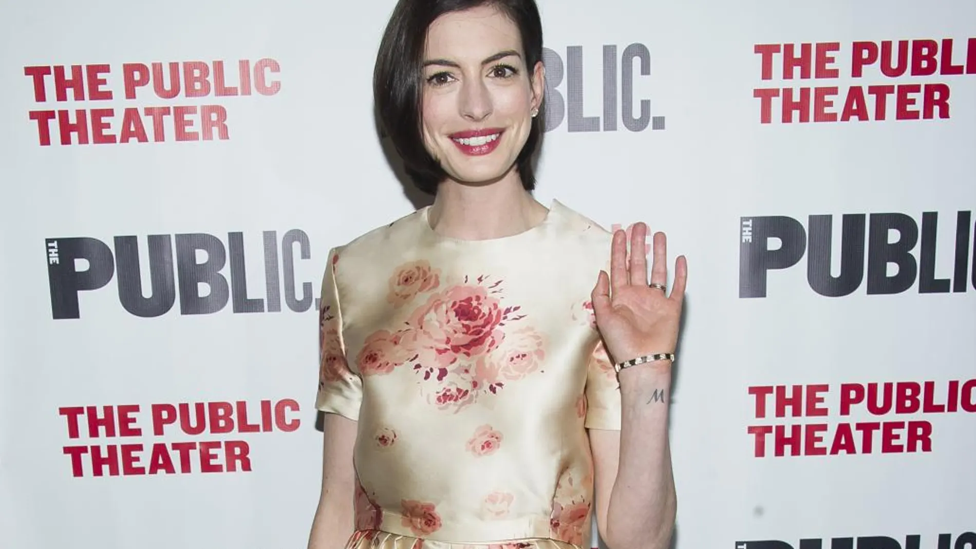 Anne Hathaway