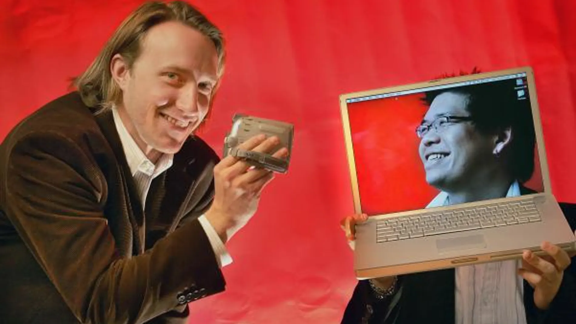 Salar Kamangar sustituye a Chad Hurley (en la imagen, a la izquierda) como director ejecutivo de YouTube