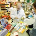 Algunos farmacéuticos se están planteando la posibilidad de exigir a la Administración el pago de las guardias, como sucede en Francia