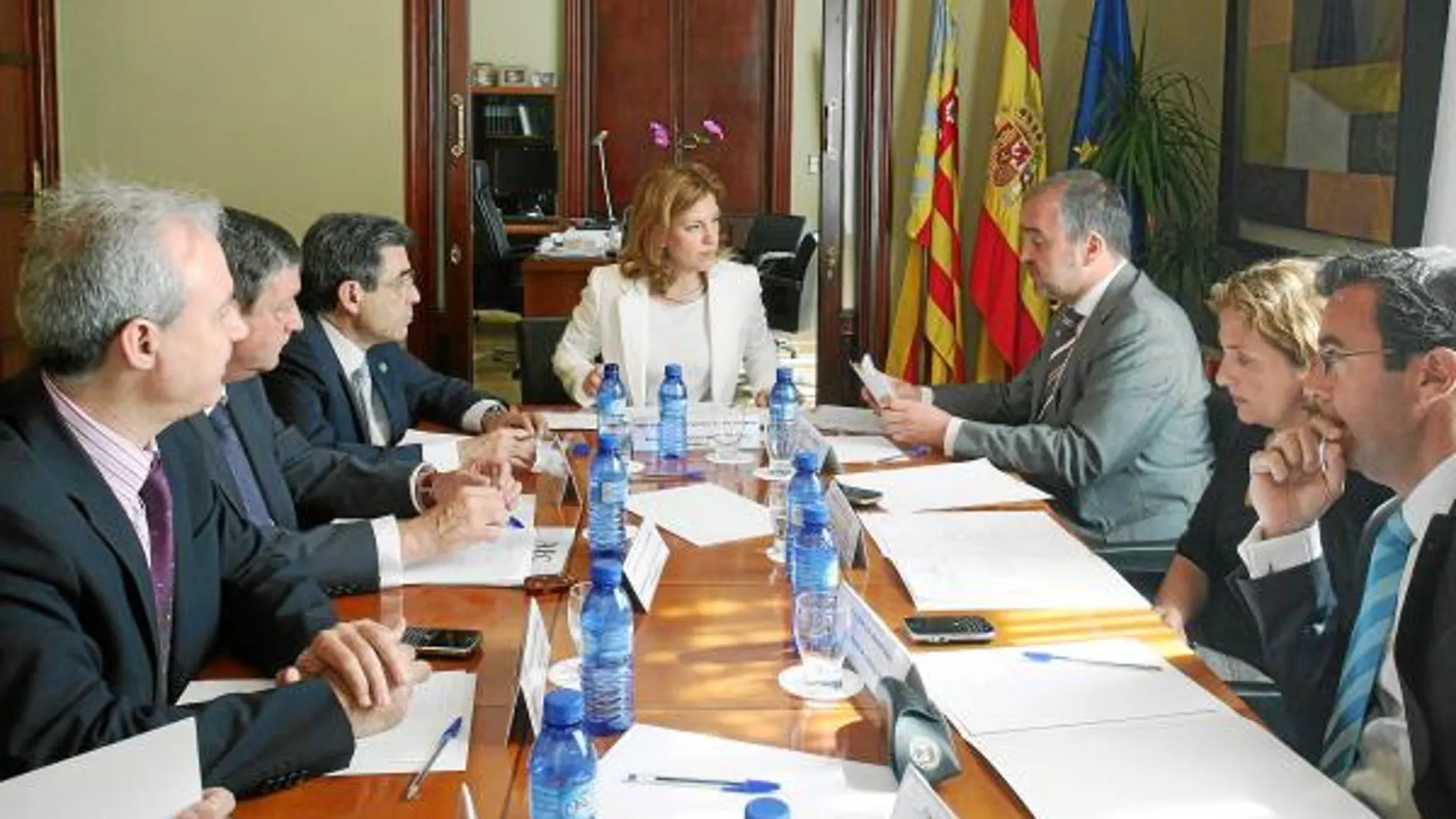 El jurado de la IX edición de los Premios Justicia se reunió ayer para deliberar los galardones