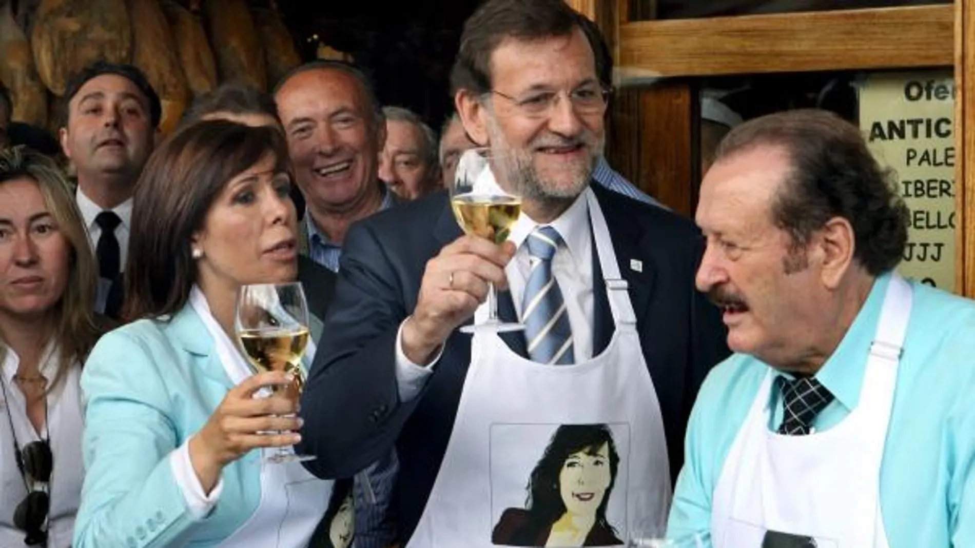 Rajoy, con Alicia Sánchez Camacho, en un acto del PP catalán celebrado hoy