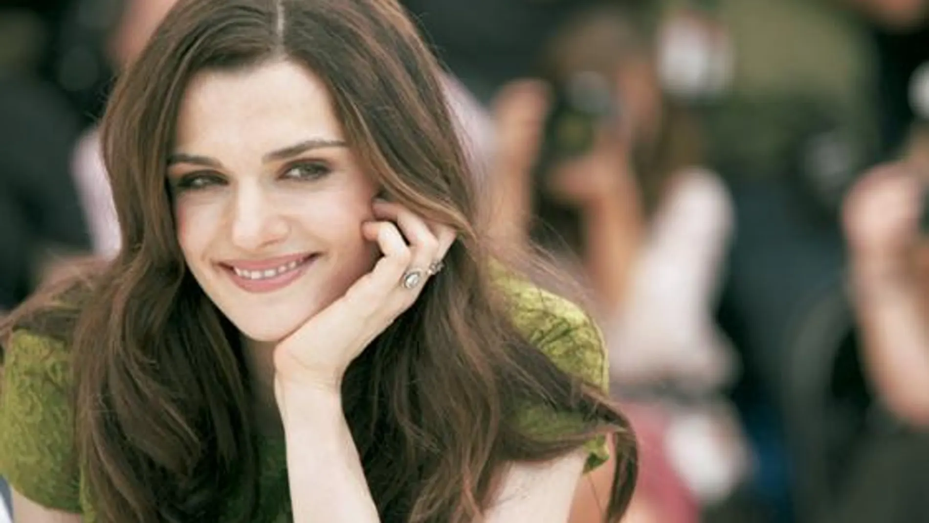 Rachel Weisz hace campaña contra el botox