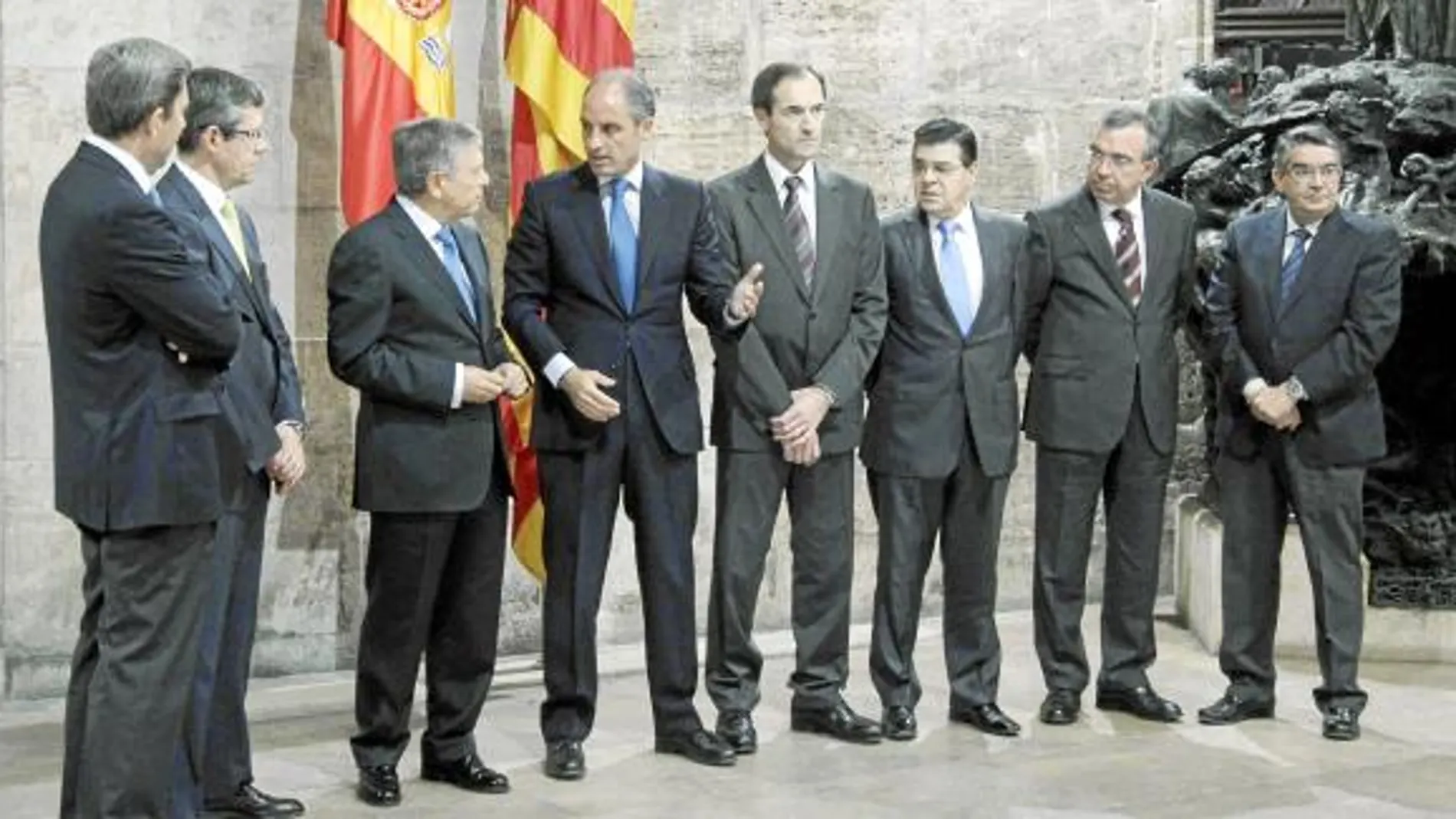 El presidente de la Generalitat recibió ayer a los representantes del SIP