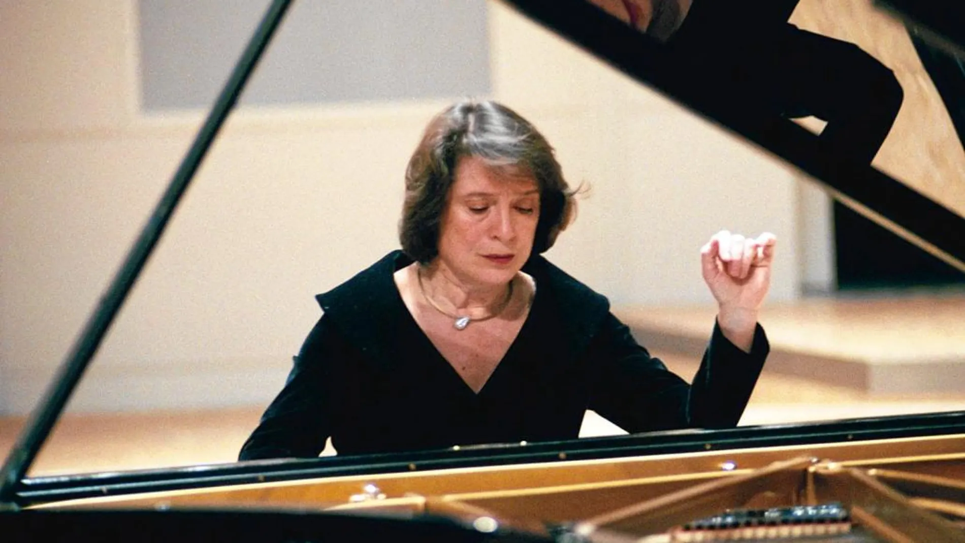 La pianista Elisabeth Leonskaja