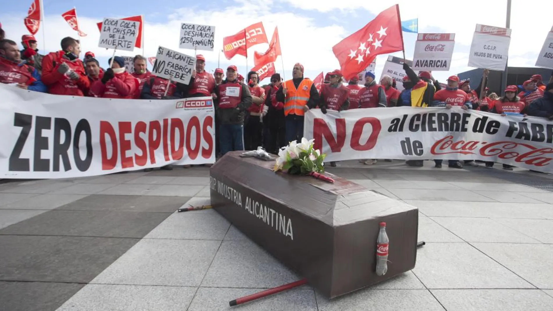 Protesta de los trabajadores de Coca-Cola por el ERE
