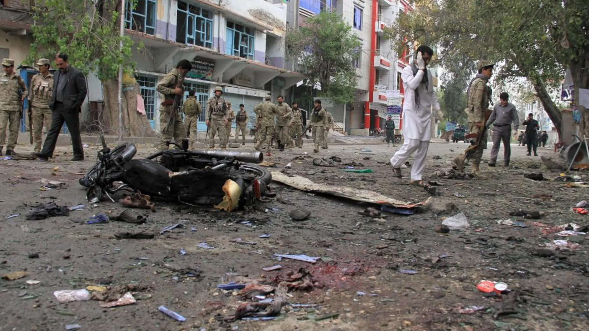 Al menos 34 personas han muerto y un centenar resultaron heridas en un atentado suicida perpetrado al este de Afganistán